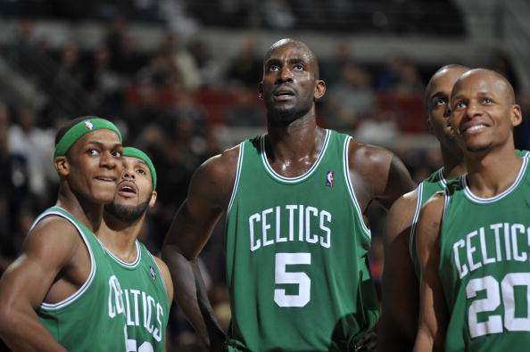 东体：中超在亚冠弱势已不可忍，赛制、外援接轨应拿出诚意（东体：中超亚冠疲软难以为继，赛制与外援政策须真诚接轨）